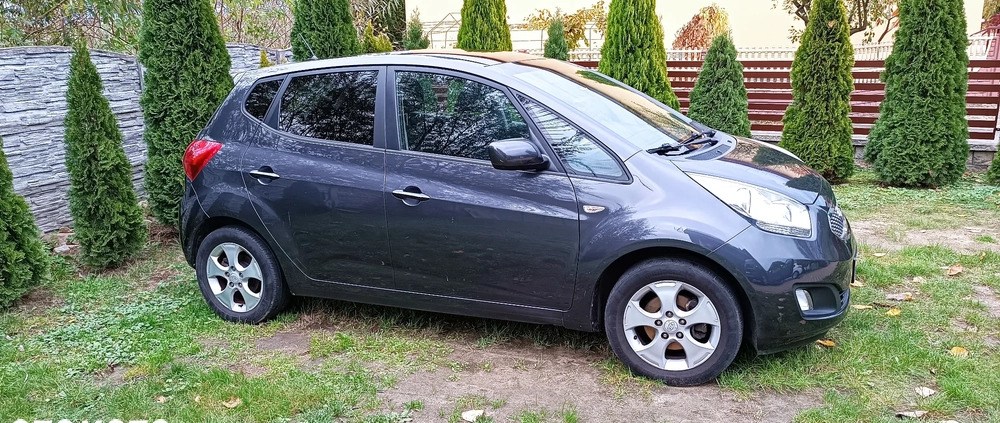 Kia Venga cena 27800 przebieg: 154000, rok produkcji 2012 z Sieradz małe 106